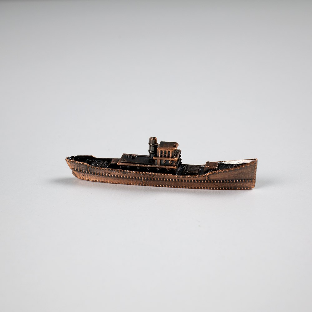 Barco de metal - Sleeping Gods